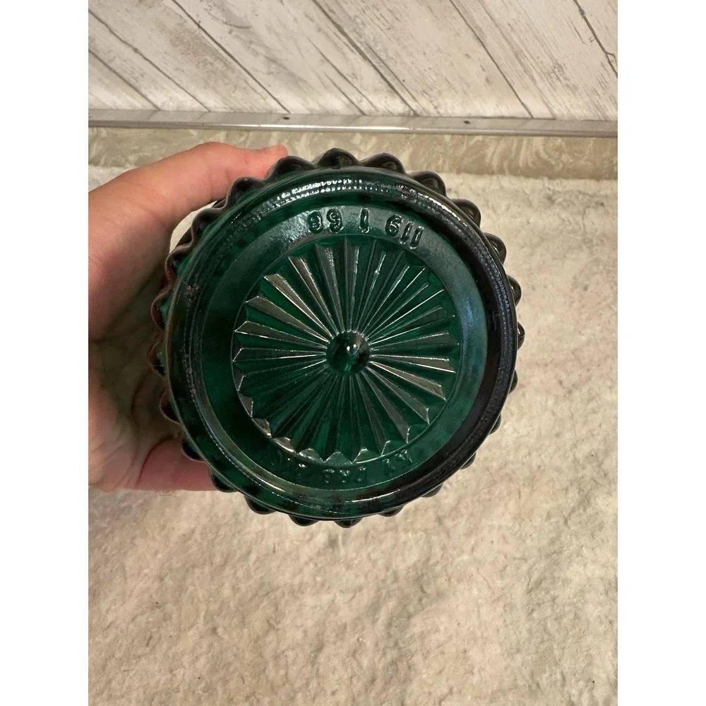 Vintage Jim Beam Kentucky Derby Glass Decanter 1968 Emerald Green With Stopper